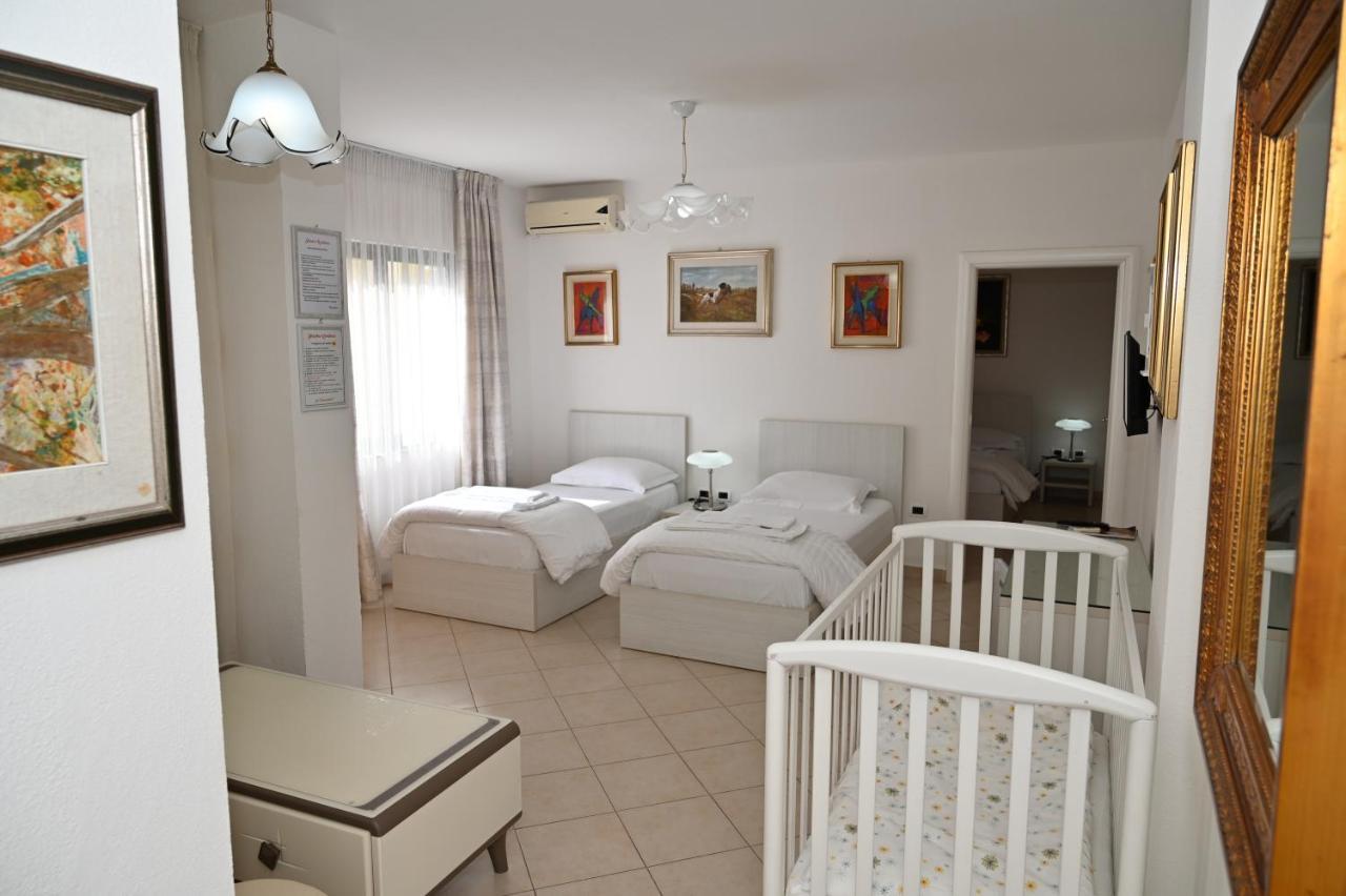 Aparthotel Shkodra Durrës Eksteriør bilde