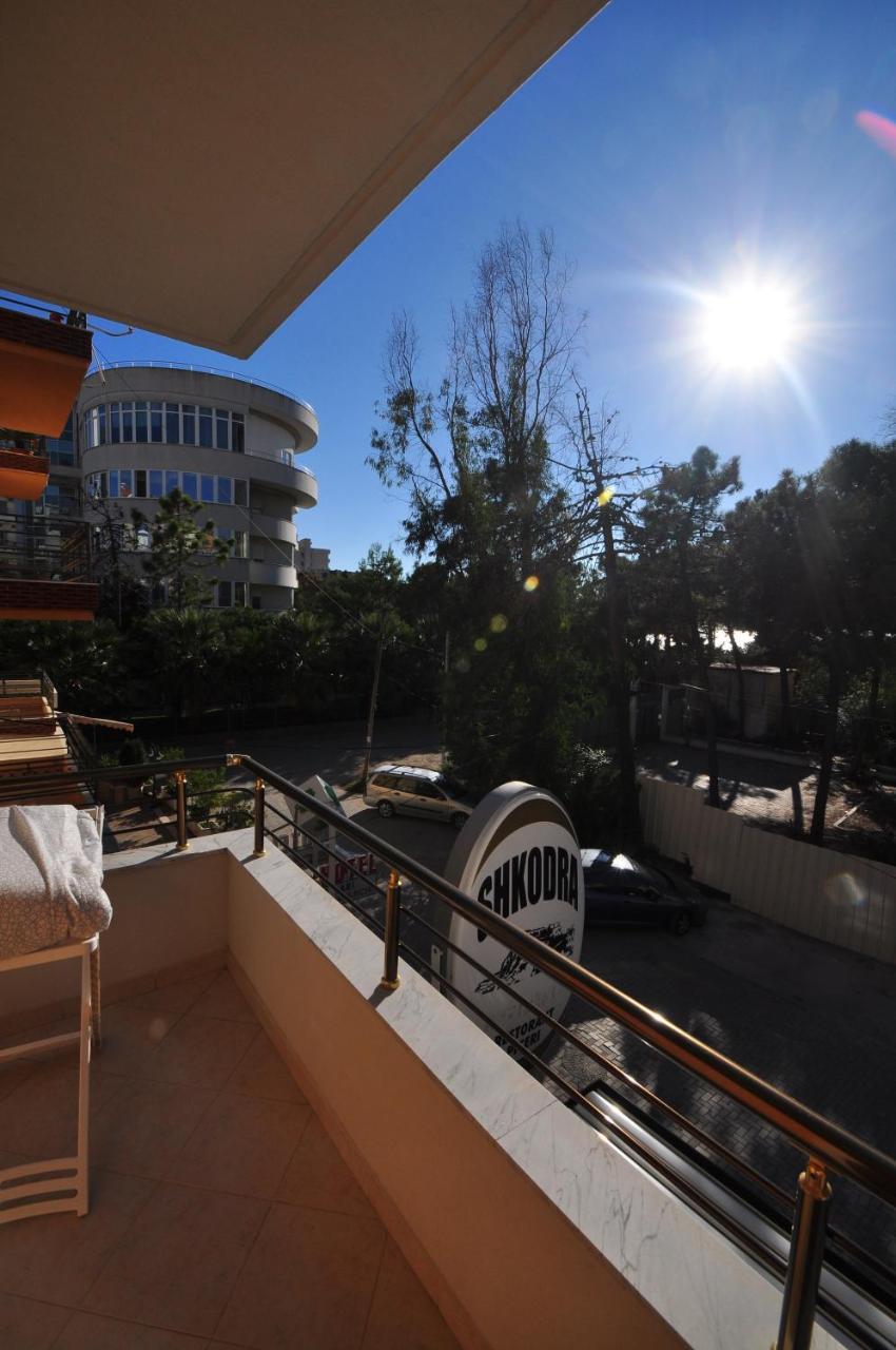 Aparthotel Shkodra Durrës Eksteriør bilde