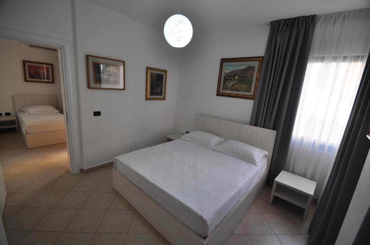 Aparthotel Shkodra Durrës Eksteriør bilde